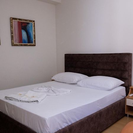 Albjona Guesthouse تيرانا المظهر الخارجي الصورة